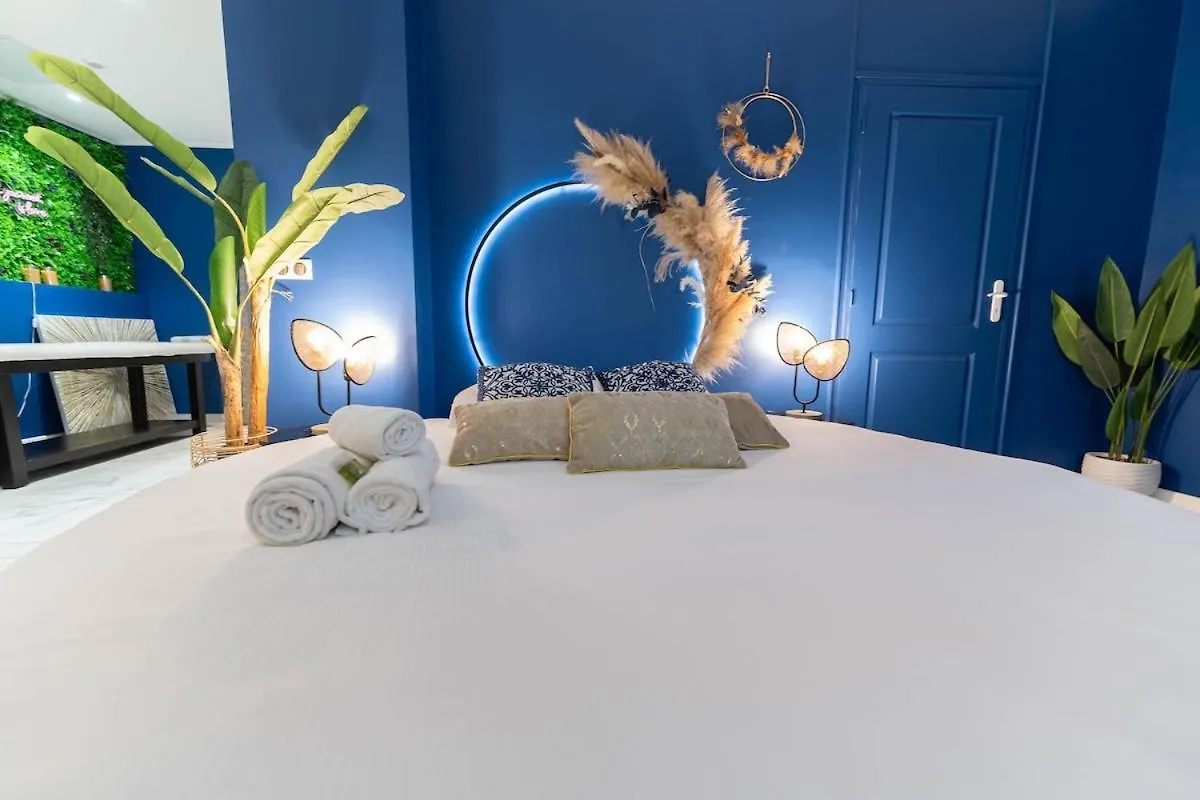 Chambre Avec Balneo, Centre Ville De Nice